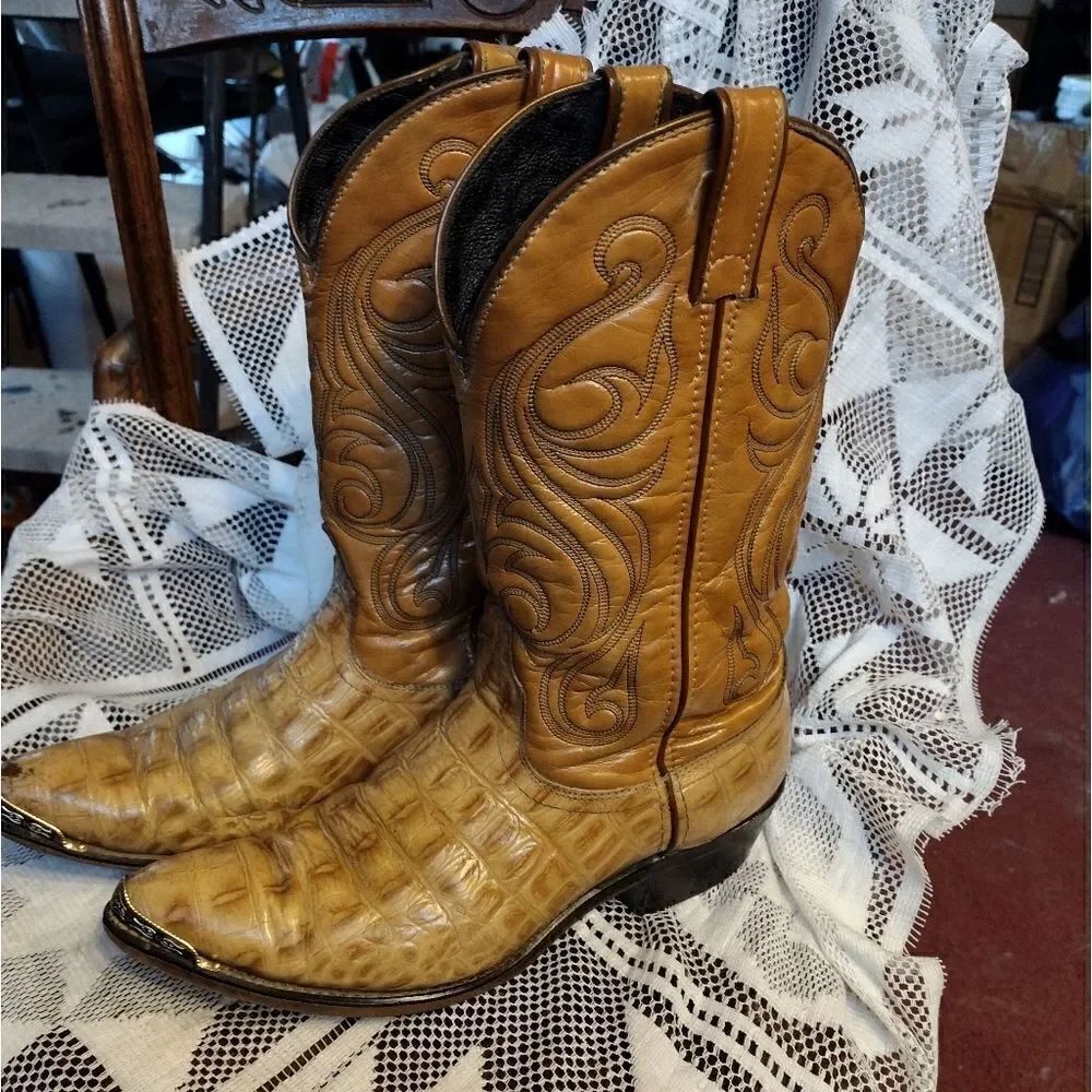 Laredo cowboy boots 